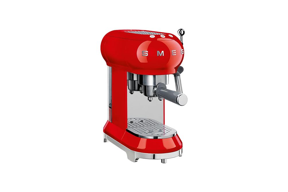 SMEG Semi-Automatic Espresso Machine with 15 bar pressure - Red