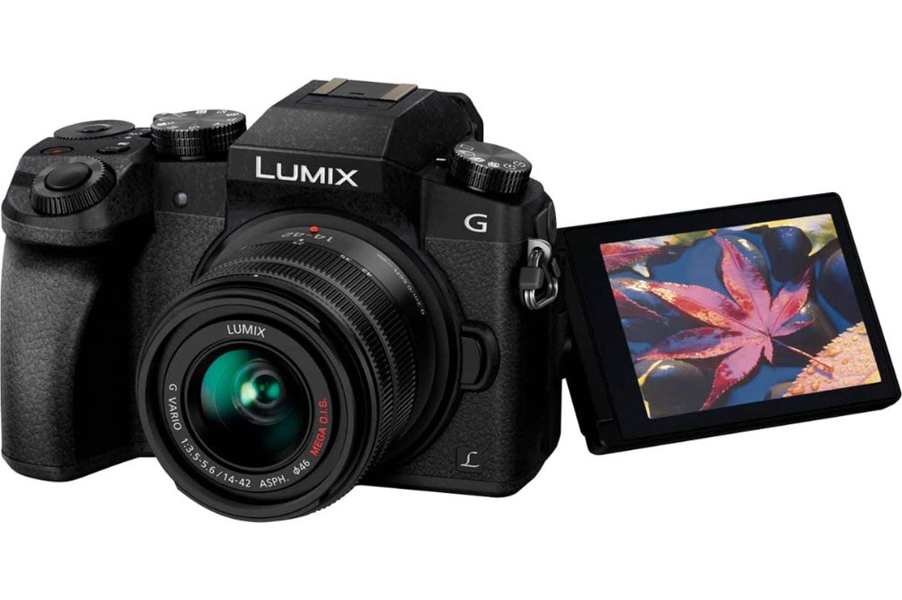 Panasonic - LUMIX G7 Mirrorless 4K Photo Digital Camera Body with 14-42mm f3.5-5.6 II Lens - DMC-G7