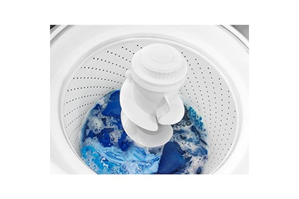 Amana®白色3.5铜。Ft高效顶载洗衣机-内部视图