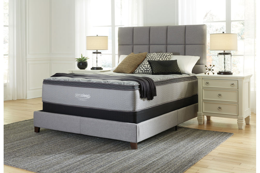 augusta queen mattress and split foundation