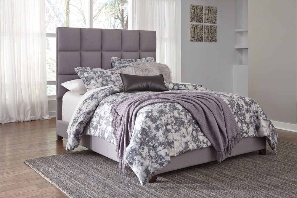 Signature Design by Ashley Dolante Queen Square-Tufted Upholstered Bed - Gray - Sample Room View
