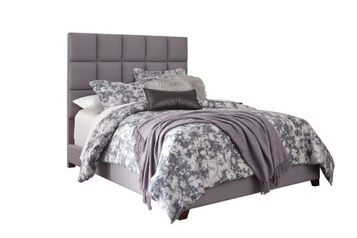 Signature Design by Ashley Dolante Queen Square-Tufted Upholstered Bed - Gray