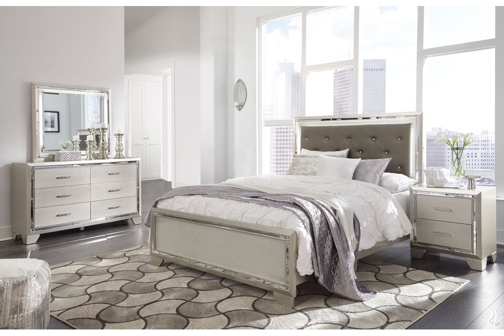 Signature Design by Ashley Lonnix 6-Piece Queen Bedroom Set - Room View