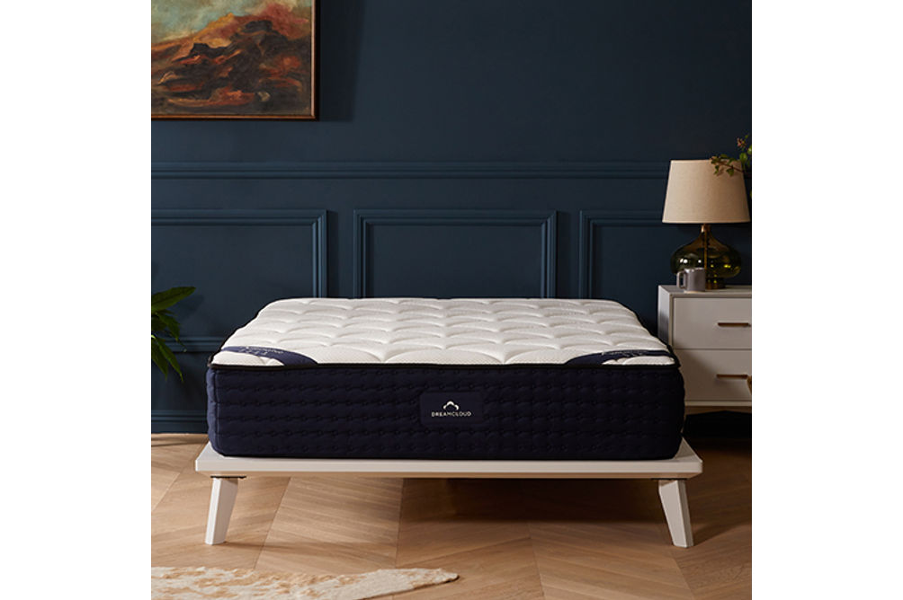 DreamCloud 14 Inch Twin Luxury Hybrid Mattress - Sample Room View