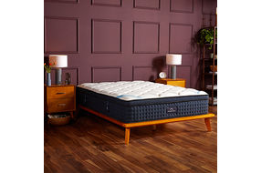 DreamCloud Premier 14 Inch Hybrid Queen Mattress - Side Angle View