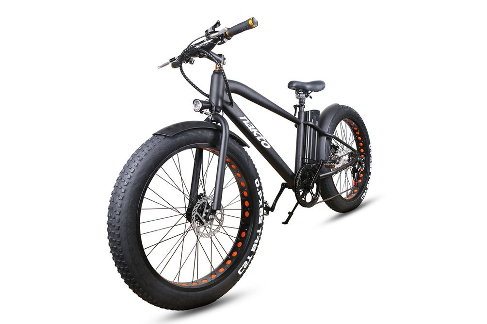 NAKTO 26 Inch Black Cruiser Fat Tire Electric Bike - Tire View