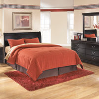 Signature Design by Ashley Huey Vineyard 4-Piece Queen Bedroom Set - Sample Room View