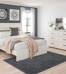 Signature Design by Ashely Stelsi 5-Piece Queen Panel Bedroom Set - Sample Room View