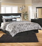 Signature Design by Ashley Maribel 4-Piece King Panel Bedroom Set - Sample Room View