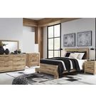 Signature Design by Ashley Hyanna 7-Piece Queen Bedroom Set - Sample Room View