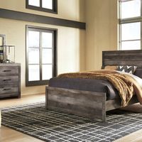 Signature Design by Ashley Wynnlow 6-Piece Queen Panel Bedroom Set