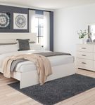 Signature Design by Ashley Stelsie 6-Piece King Bedroom Set - Sample Room Set