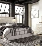 Signature Design by Ashley Cambeck 4-Piece Queen Bedroom Set- Sample Room View