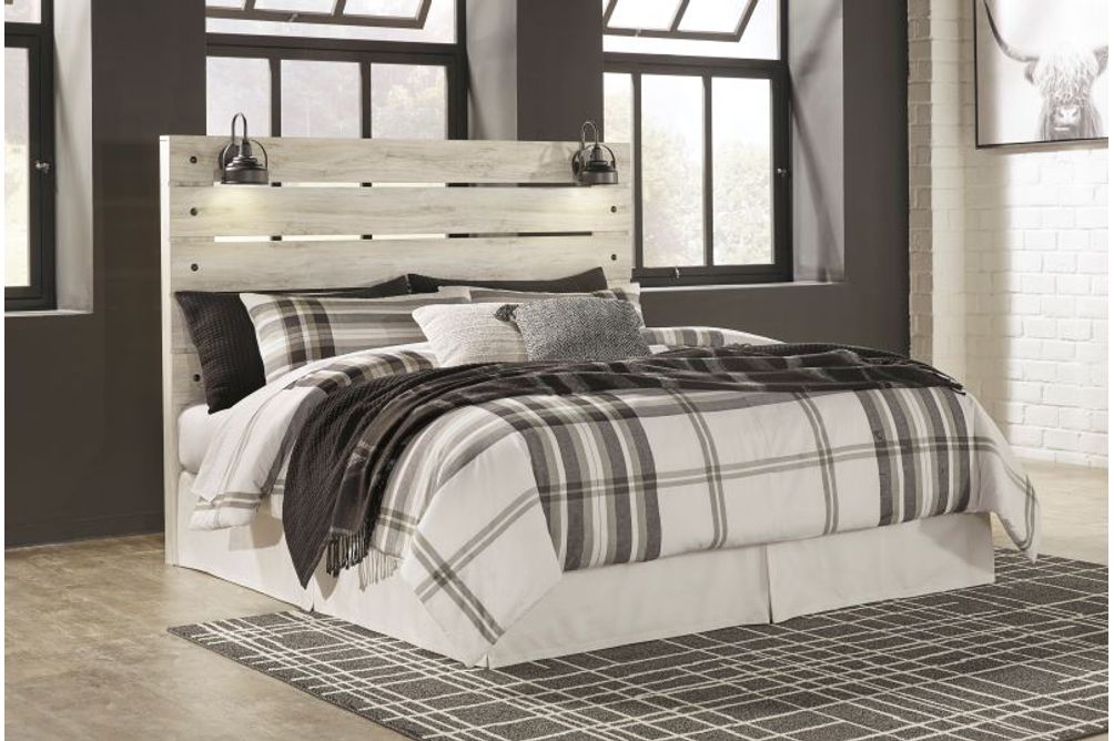 Signature Design by Ashley Cambeck 4-Piece Queen Bedroom Set- Sample Bed View