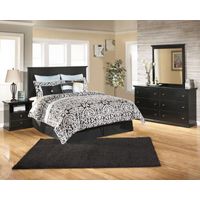 Signature Design by Ashley Maribel 4-Piece Queen Panel Bedroom Set - Black - Sample Room View