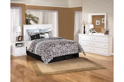 Signature Design by Ashley Bostwick Shoals 4-Piece Queen Panel Bedroom Set - White - Sample Room View