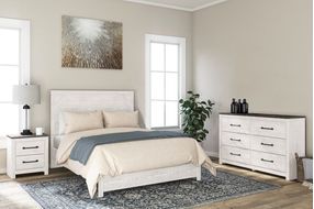 Signature Design by Ashley Gerridan 5-Piece Queen Bedroom Set- Sample Room View