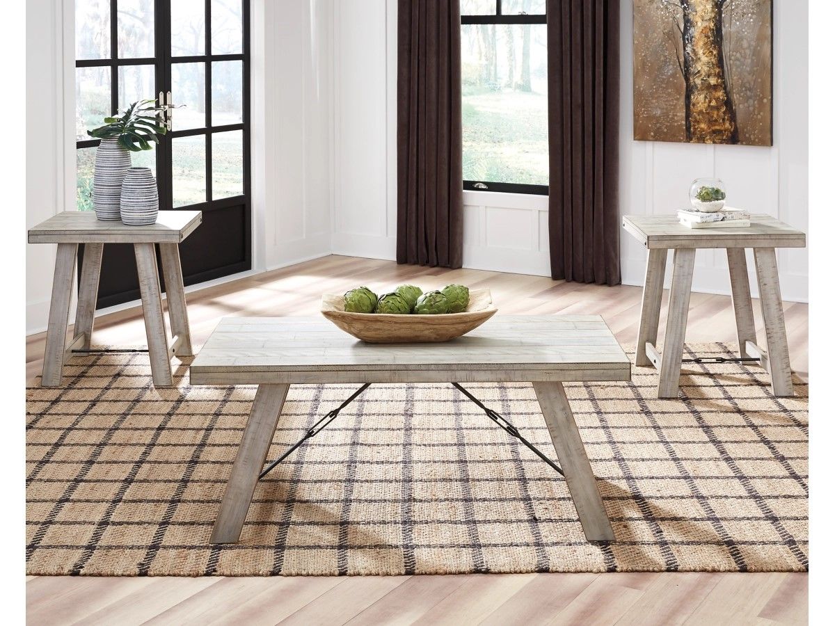 Rent-To-Own Signature Design by Ashley Carynhurst Table (Set of 3
