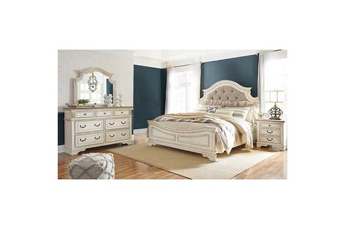 6PC Realyn Queen Panel Bed, DR, MR & 1NS