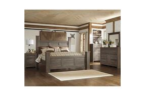 Juararo King Poster Bed, Dresser, Mirror and Nightstand-Dark Brown