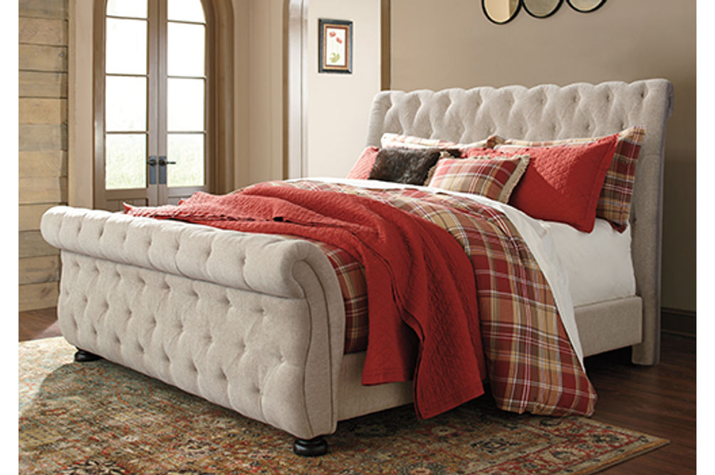 Signature Design by Ashley Willenburg King Upholstered Bed-Linen