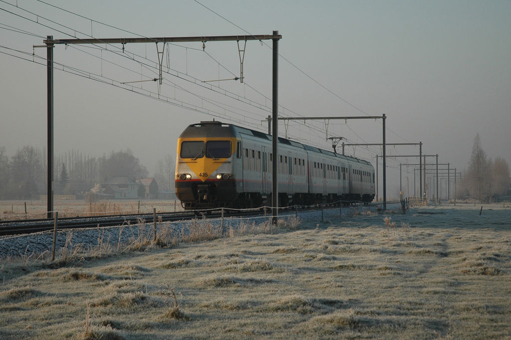 5de49bcd2c58b46ce7458880.jpg