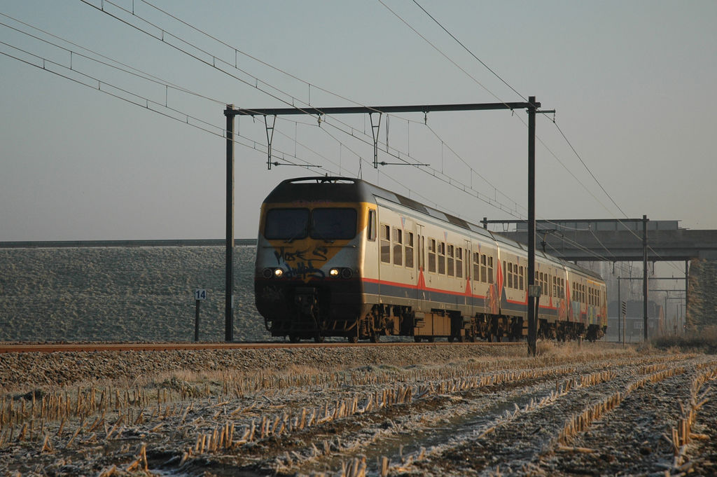 5de49bcd2c58b46ce7458882.jpg