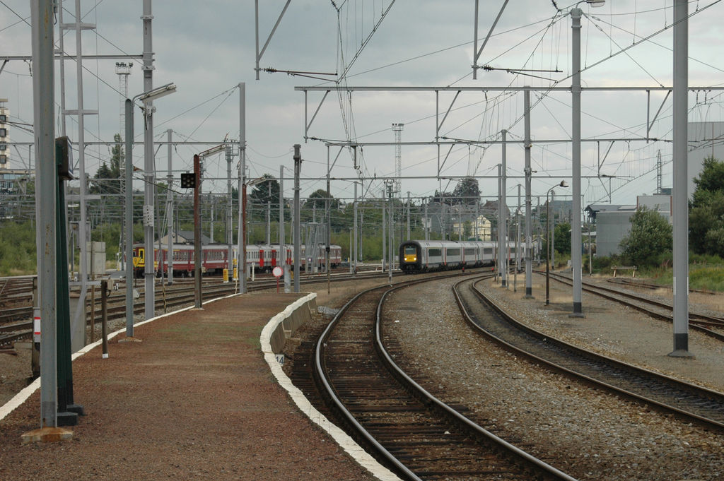 5de49be52c58b46ce74588cb.jpg