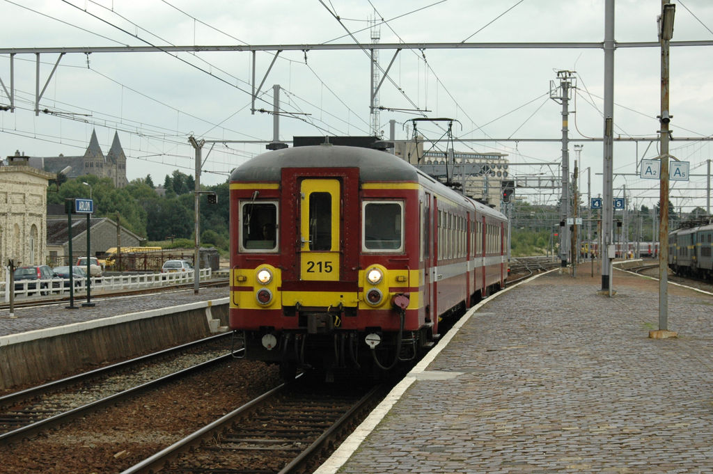 5de49be62c58b46ce74588d0.jpg