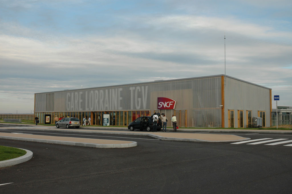 5de49bf92c58b46ce745890c.jpg