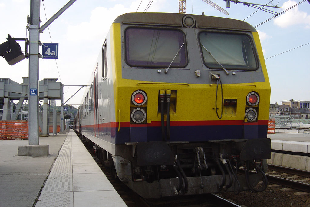 5de49ccf2c58b46ce7458baf.jpg