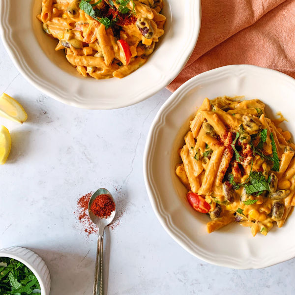 Healthy Loaded Mac & Cheese with Crispy Smoky Mushrooms