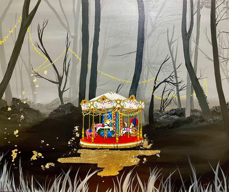 회색빛세상 가운데 회전목마-18431