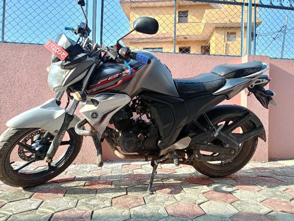 Used 2015 Yamaha FZS bike for sale in Kathmandu - Image 1 of 1