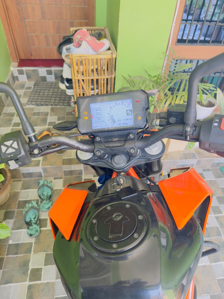 Used 2019 KTM Duke 390 bike for sale in Kathmandu - Image 1 of 5