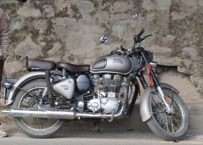 Used 2020 Royal Enfield Classic 350 bike for sale in Kathmandu - Image 3 of 5