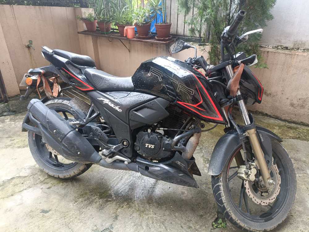 Used 2021 TVS Apache RTR 200 4V bike for sale in Kathmandu - Image 1 of 1