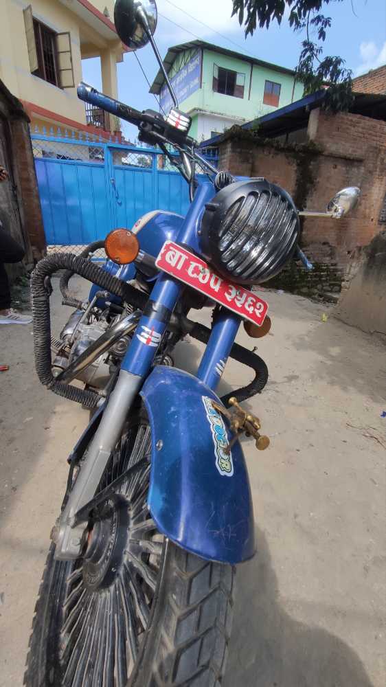 Used 2016 Royal Enfield Bullet 350 bike for sale in Kathmandu - Image 2 of 6