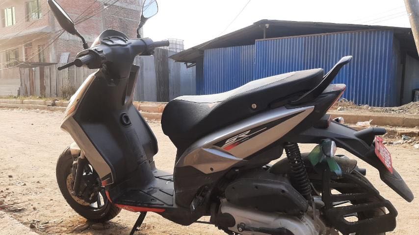 Used 2022 Aprilia SR 125 bike for sale in Kathmandu - Image 2 of 2