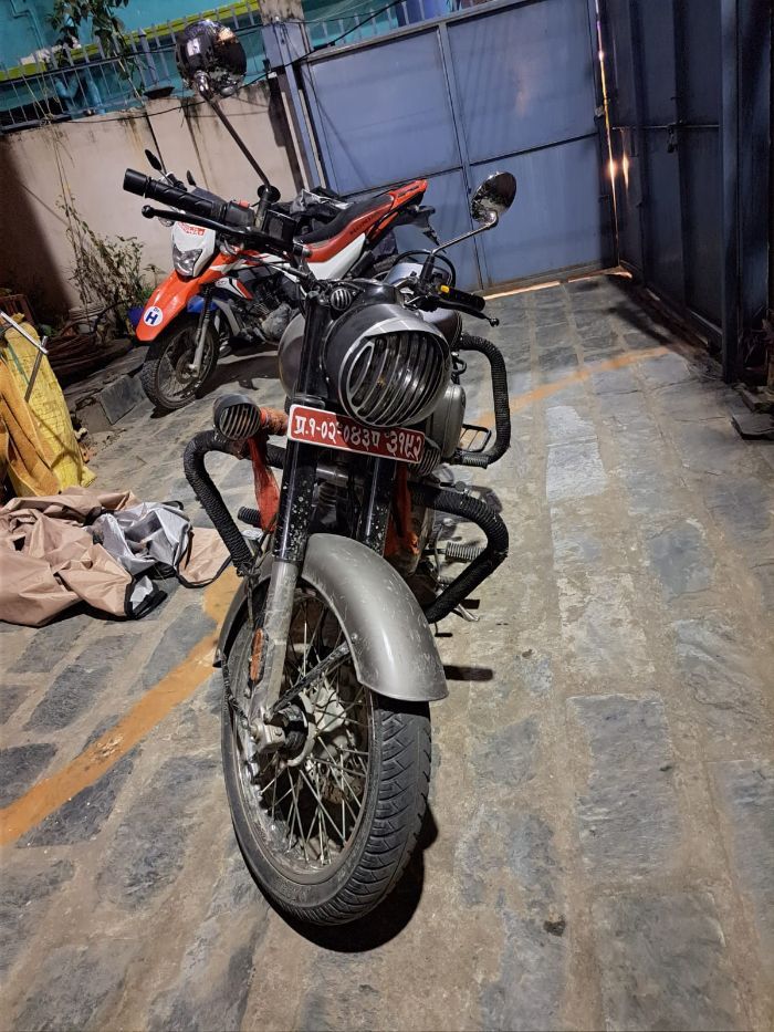 Used 2020 Royal Enfield Classic 350 bike for sale in Kathmandu - Image 5 of 5