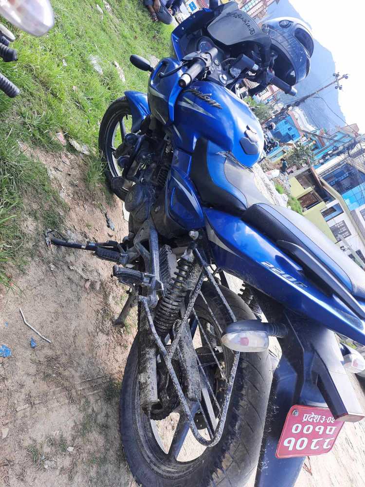 Used 2018 Bajaj Plusar 150 bike for sale in Kathmandu - Image 3 of 4