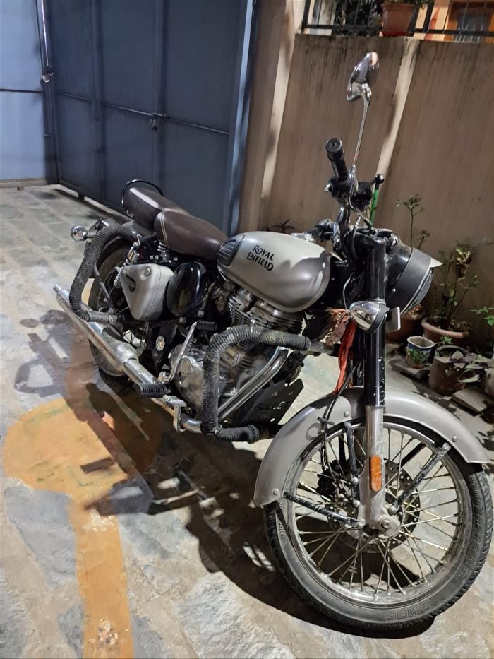 Used 2020 Royal Enfield Classic 350 bike for sale in Kathmandu - Image 4 of 5