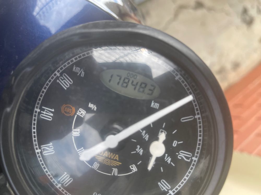 Used 2021 Java 42 bike for sale in Kathmandu - Image 4 of 4