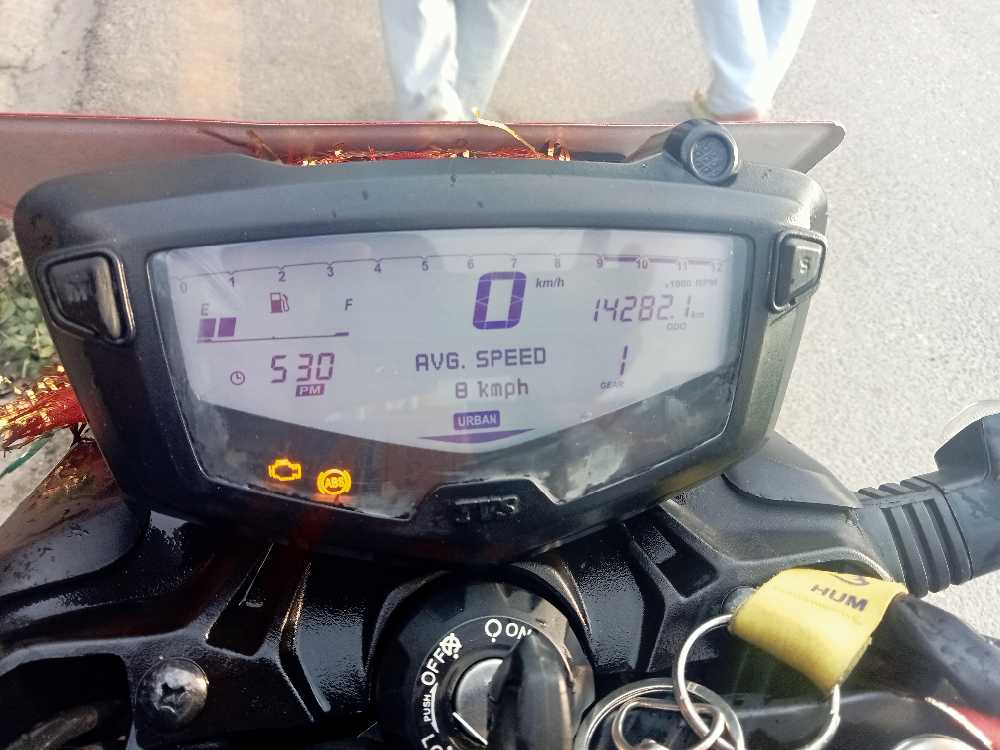 Used 2022 TVS Apache RTR 160 4V bike for sale in Kathmandu - Image 1 of 2