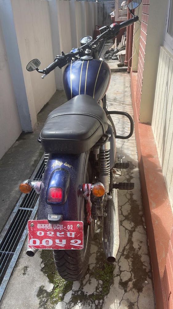 Used 2021 Java 42 bike for sale in Kathmandu - Image 1 of 4