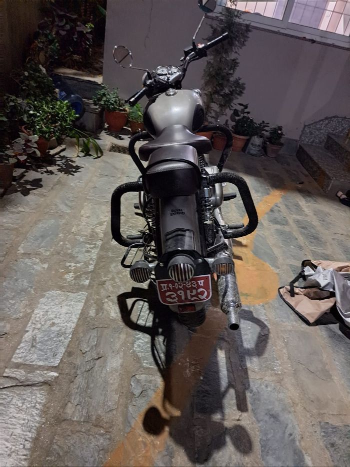 Used 2020 Royal Enfield Classic 350 bike for sale in Kathmandu - Image 1 of 5