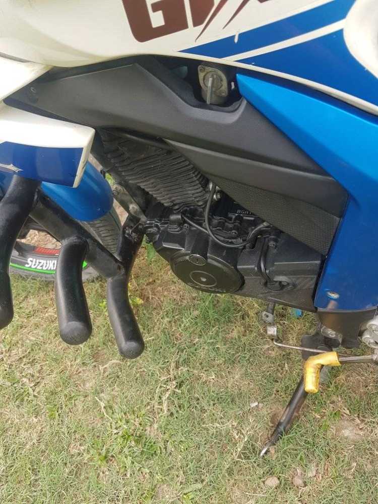 Used 2016 Suzuki Gixxer 150 bike for sale in Jhapa - Image 4 of 6