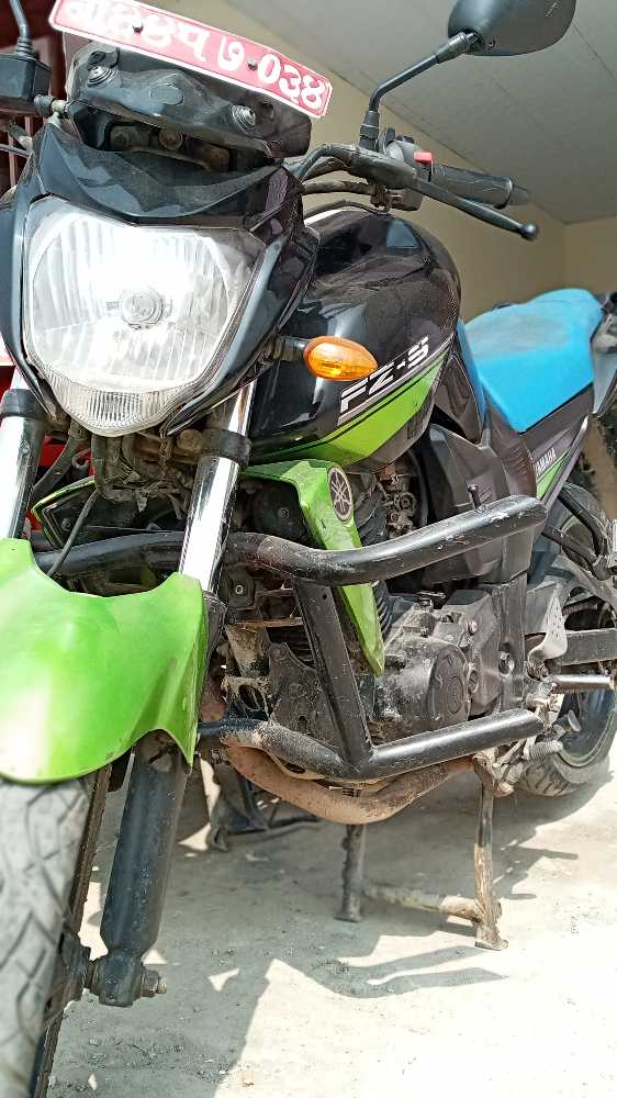 2010 Yamaha FZ in Kathmandu for sale at Ramrogaadi.