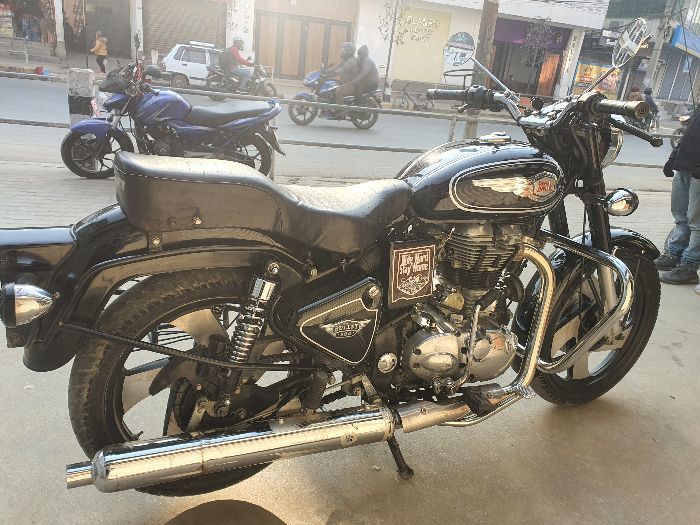 Used 2014 Royal Enfield Classic 350 bike for sale in Kathmandu - Image 2 of 6