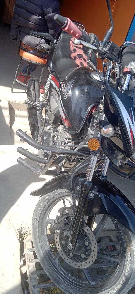 Used 2016 Honda Shine bike for sale in Kathmandu - Image 2 of 4